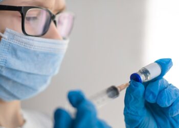 Vacina contra dengue apresenta eficácia geral de 80,2% e é aprovada pela Anvisa