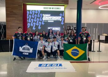 estudantes goianos
