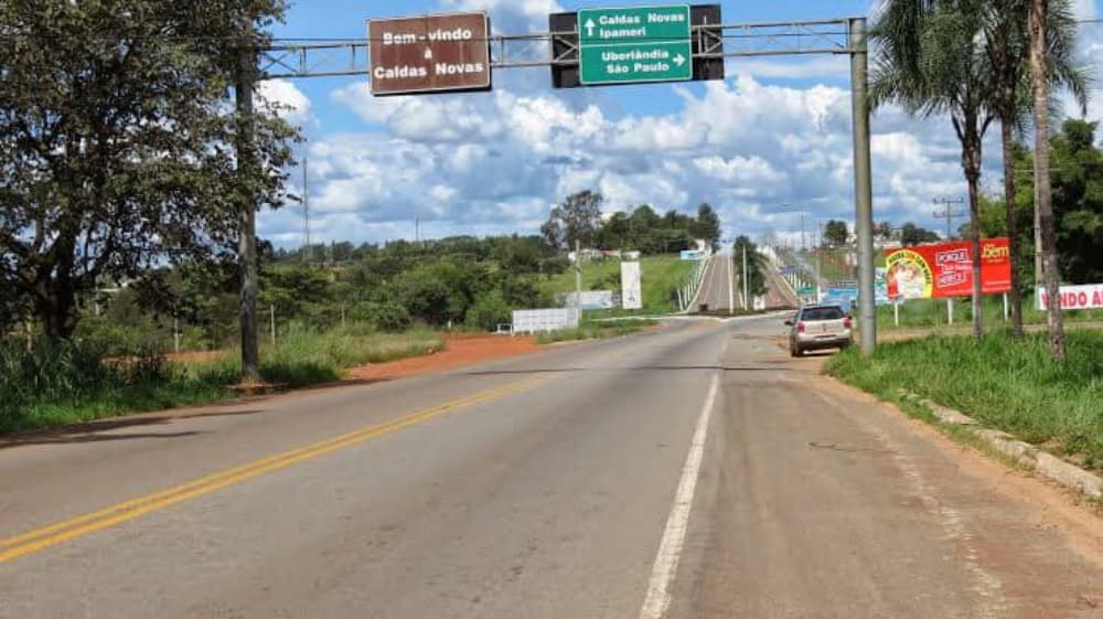 PC investiga venda de covas em Caldas Novas