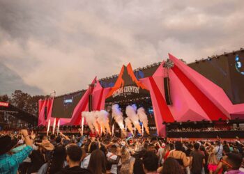 Caldas Country Festival 2023 anuncia Zé Neto e Cristiano, Claudia Leitte e Bruno e Marrone