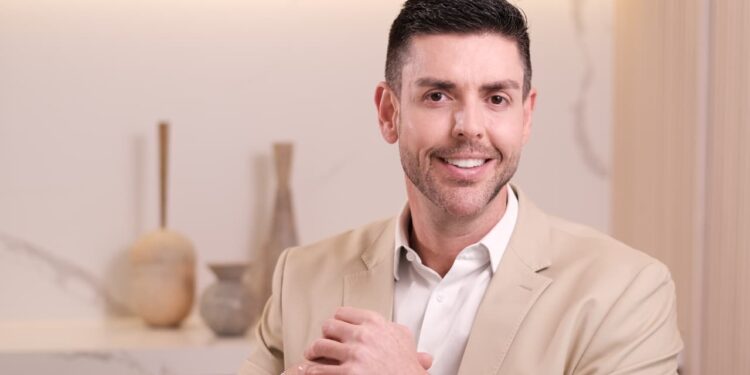 Dr. Lucas Miranda