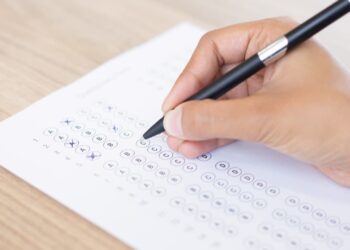 Concurso público em Goiás tem 665 vagas com salários de até R$6,3 mil; se inscreva