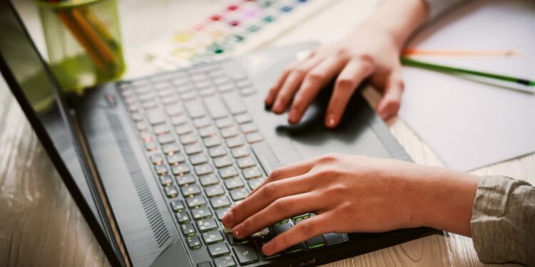 Prepara Goiás: veja como se inscrever no curso gratuito de preparação para o Enem 2023