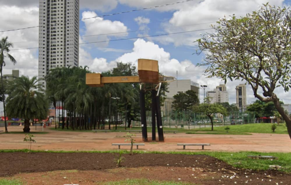 Praça do Avião