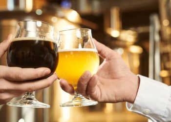 Dia da cerveja: melhores lugares para beber cerveja artesanal em Goiânia