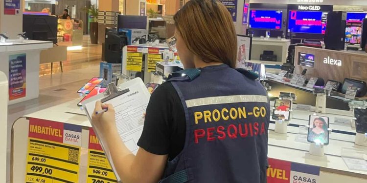 Dia dos Pais: preço de presentes tem variação de mais de 240% em Goiânia