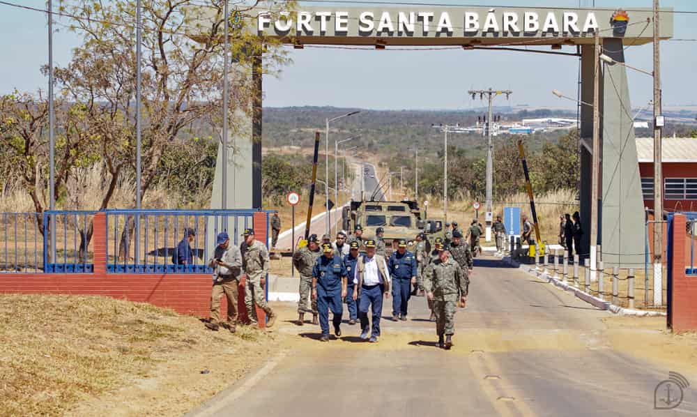 ministro visita Forte Santa Bárbara