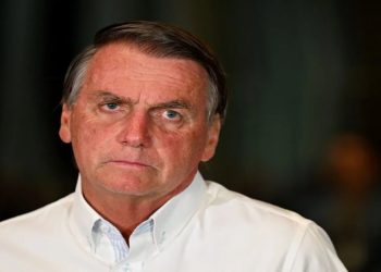 Bolsonaro se recupera após ser submetido a três procedimentos cirúrgicos