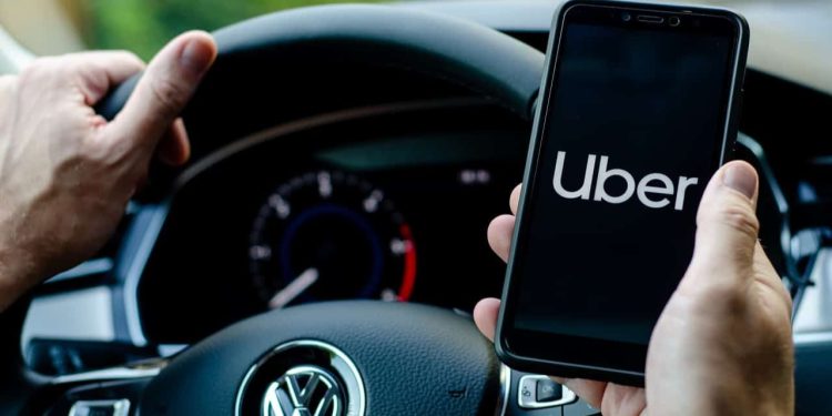 Confira lista de carros que não serão aceitos na Uber em 2024