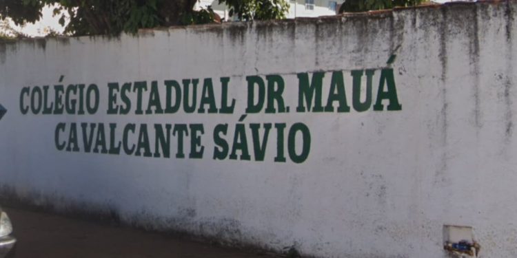 Escola em Goiás é investigada após alunos denunciarem evento que pregou 'cura gay'