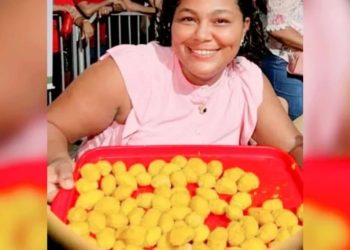 Goiana vence torneio de pequi após roer quase 90 caroços em 10 minutos