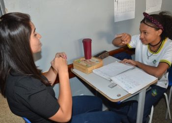 Inscrições abertas para cursos gratuitos de Libras e Língua Portuguesa para Surdos