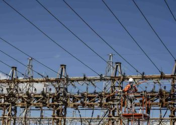 Consumo de energia elétrica bate recorde histórico durante onda de calor, em Goiás