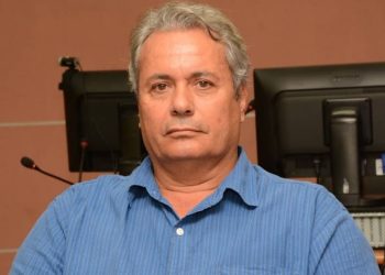 Prefeito de Iporá suspeito de invadir casa e atirar contra ex é internado após prisão