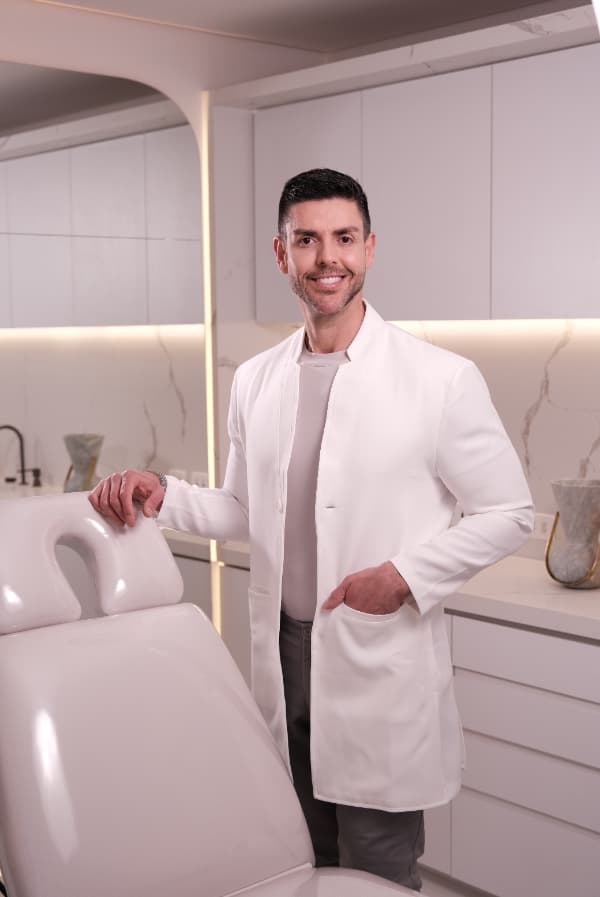Dr. Lucas Miranda