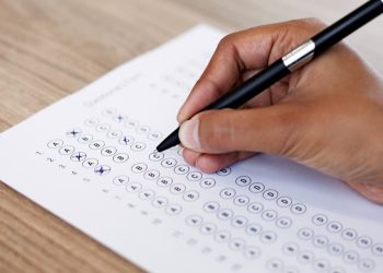 Prefeitura de Águas Lindas de Goiás oferta concurso com salário de até 9,6 mil