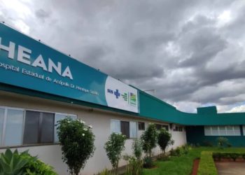 Estudante esfaqueado em briga em Anápolis fala sobre a confusão