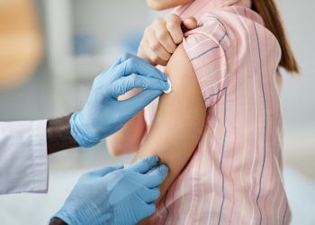 Vacina contra dengue: Goiânia inicia imunização de crianças dia 15 de fevereiro