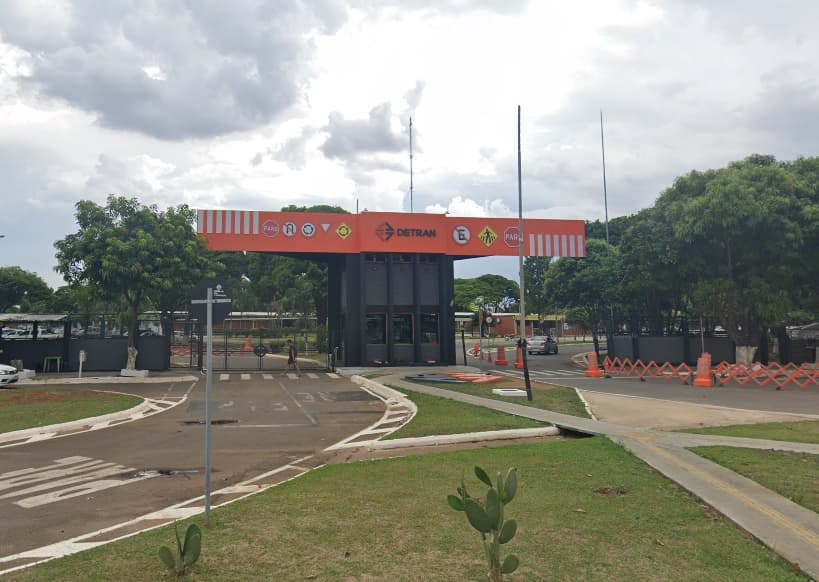 Suspeitas de fraudes no Detran Goiás