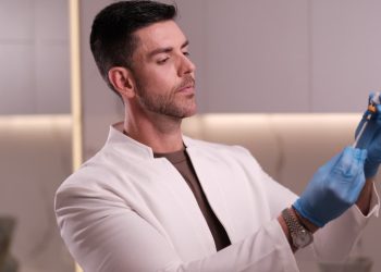 Conheça o dermatologista que mais aplica Botox® no Brasil