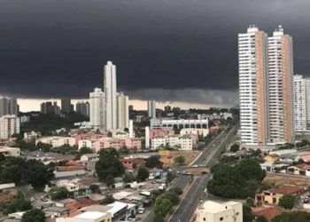 Defesa Civil emite alerta de chuvas intensas nesta sexta-feira (8), em Goiânia