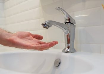 Manutenção deixa quase 100 bairros sem água em Anápolis, Goiânia e Aparecida