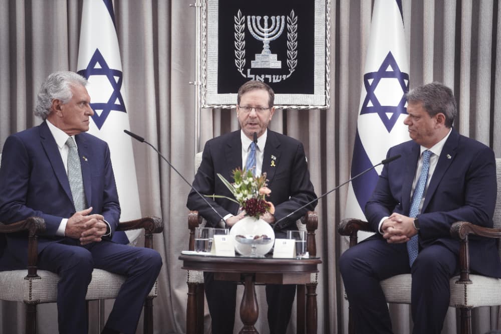 "Infeliz", diz Caiado a premiê israelense Netanyahu sobre fala de Lula sobre conflito em Gaza