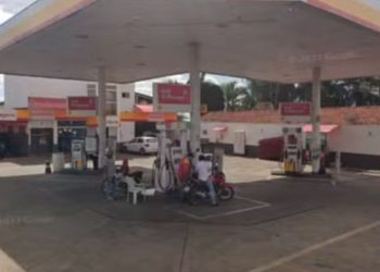 Funcionária processa empresa e acaba tendo que pagar R$ 100 mil por desvios, em Goiás