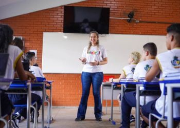 Governo de Goiás convoca mais de 300 professores aprovados em concurso; confira