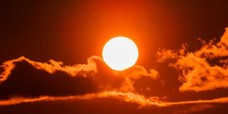 Massa de ar quente e seco eleva temperatura em Goiás neste fim de semana