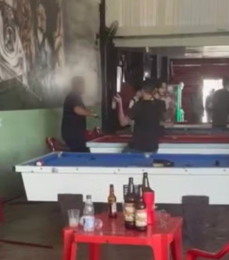 Confusão em bar