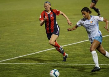 Pioneirismo e resiliência: a história do futebol feminino