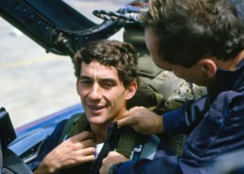 30 anos sem Senna: após 1º título mundial, piloto voou em caça da FAB em Goiás