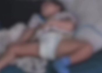 Mãe é presa suspeita de desligar oxigênio e sonda que alimentava filho com paralisia