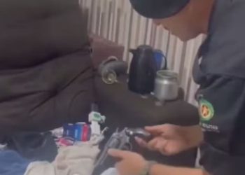 Troca de tiros mata homem que mantinha crianças em cárcere, em Goiânia