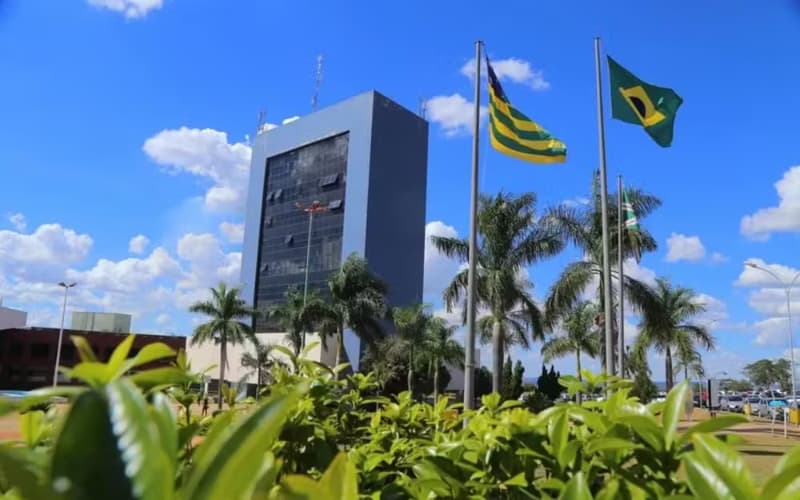 Investigação de contratos