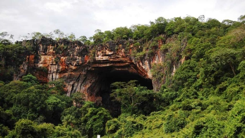 Turistas desaparecem após entrarem em caverna no Parque Terra Ronca, em Goiás 