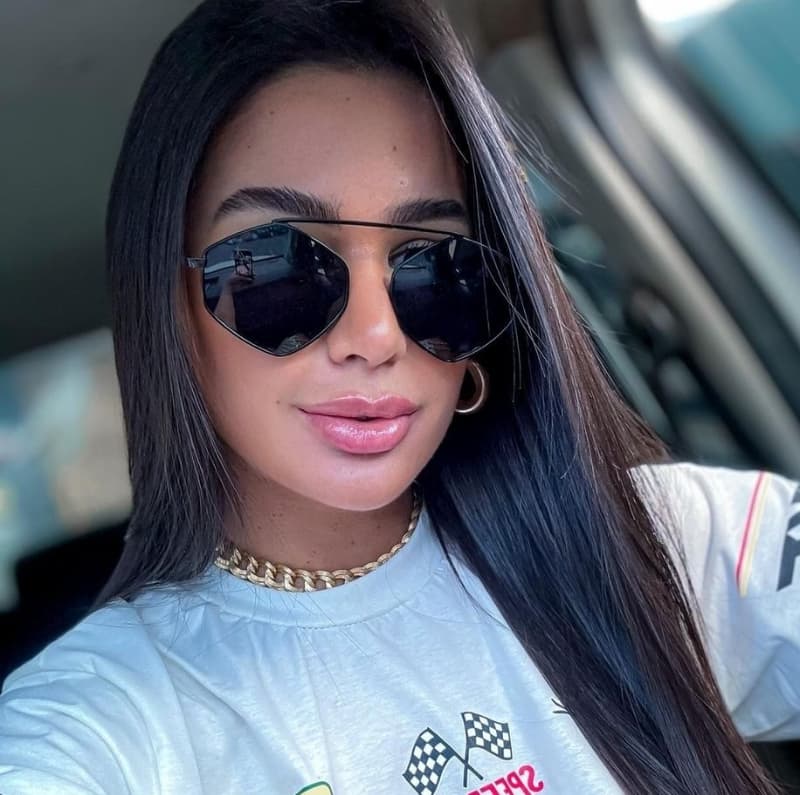 Aline Maria Ferreira