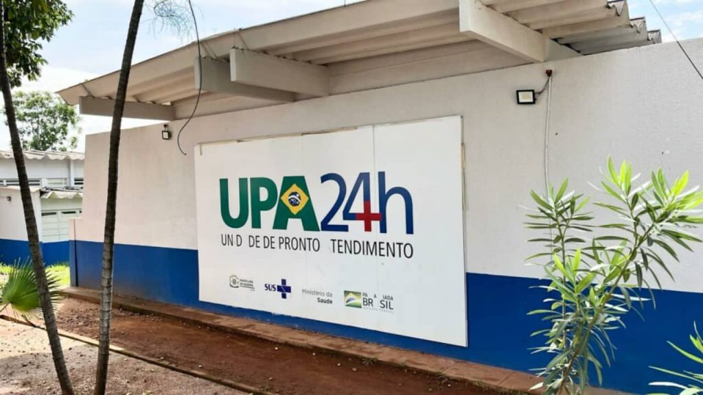 Criança de 2 anos é socorrida após ser atacada por cachorro, em Goiânia