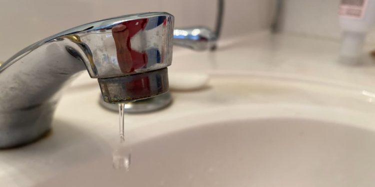 Bairros de Goiânia e Aparecida podem ficar sem água nesta semana; veja lista