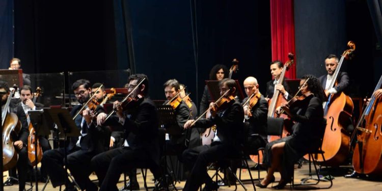 Filarmônica de Goiás realiza concerto gratuito no Teatro Sesi, em Goiânia