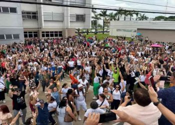 Professores da rede municipal de educação entra em greve em Aparecida de Goiânia