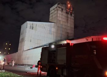 Incêndio em fábrica de fertilizantes deixa um morto em Rio Verde