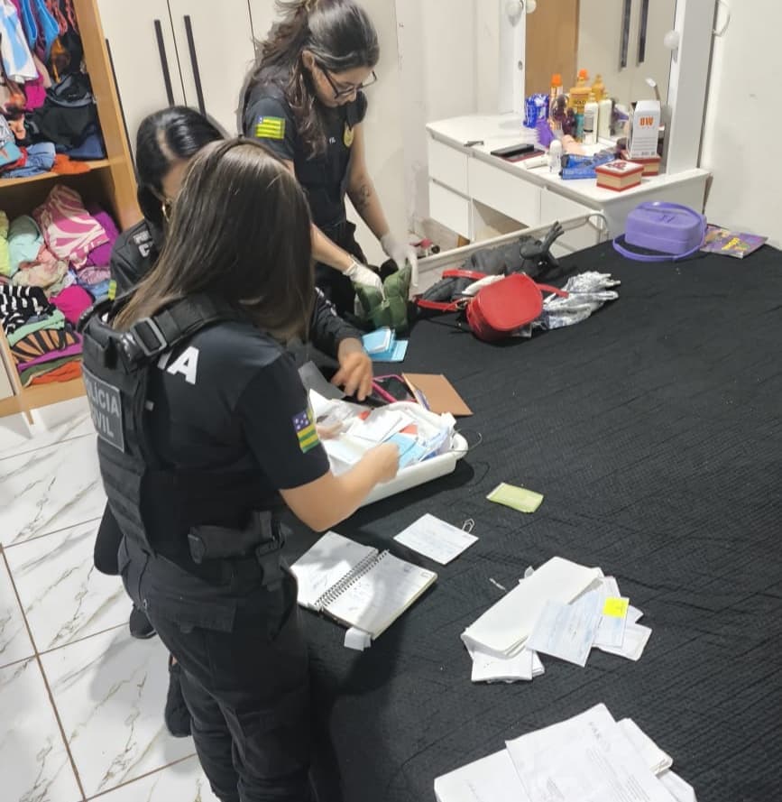 Agente funerário é preso suspeito de aplicar golpes na venda de túmulos, em Goiás