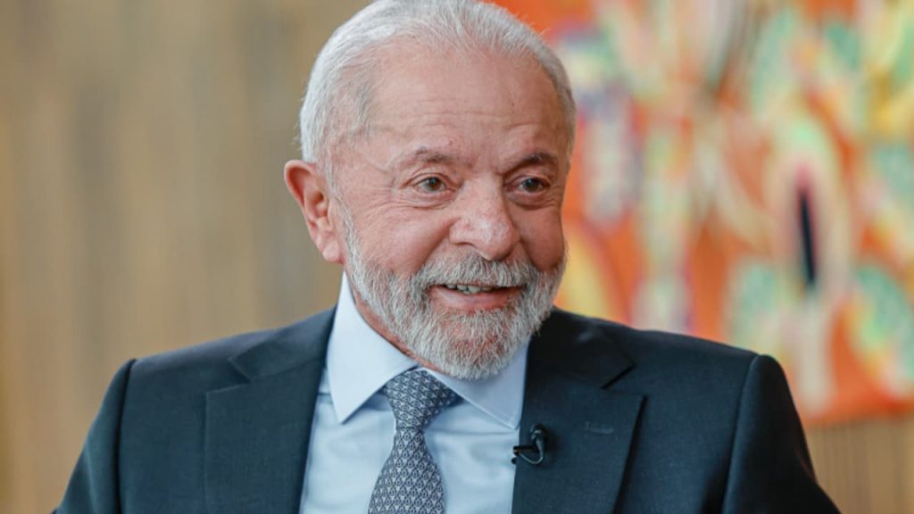 Após tarifaço de Trump, Lula regulamenta a Lei de Reciprocidade Comercial