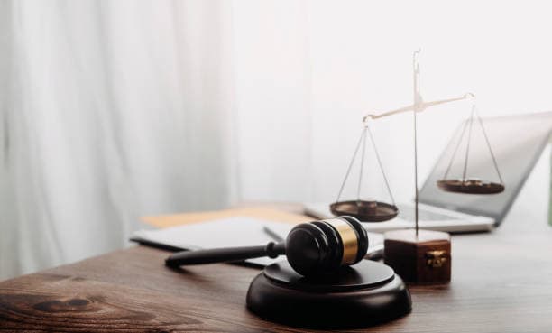 Advogado trabalhista para rescisão indireta: seu direito  de demitir o patrão