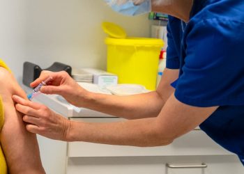Vacina contra Influenza volta a ser aplicada apenas em grupos prioritários em Goiás