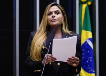 Suspeito de enviar fotos íntimas para deputada Silvye Alves é alvo da PF