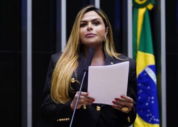 PEC da Blindagem: Silvye Alves pede desculpas por voto e anuncia saída do União Brasil