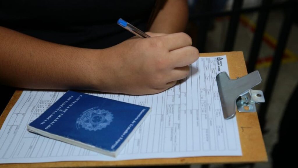 Aparecida tem mais de 2 mil vagas de emprego abertas; veja como se candidatar